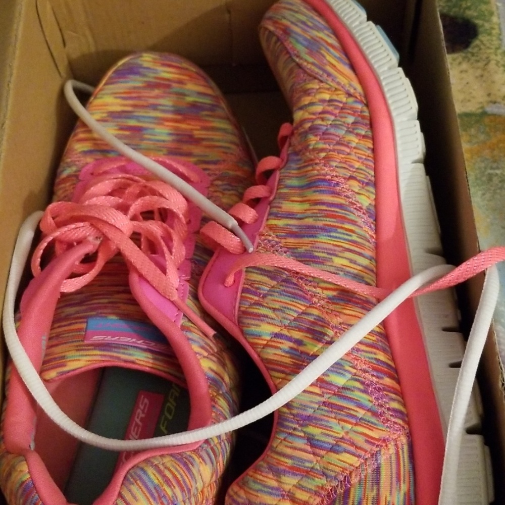 Sketchers Memory Foam Shoes